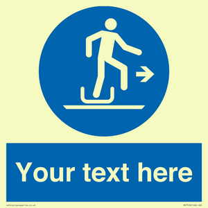 Custom Alighting from a toboggan to the right